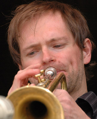 <b>Johan Setterlind</b> förnämlig trumpetsolist i Jesper Kvibergs Social Club of ... - JazziB.JohanS325
